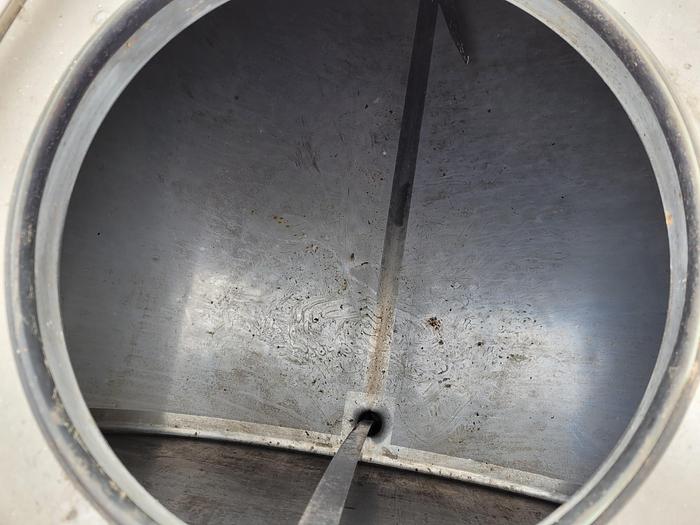 Used Zbiornik magazynowo-procesowy poziomy, z płaszczem grzewczo/chłodzącym i mieszadłem, 5000 l - nierdzewny