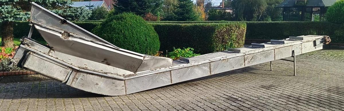 Used Przenośnik (transporter) siatkowy - zabierakowy - nierdzewny