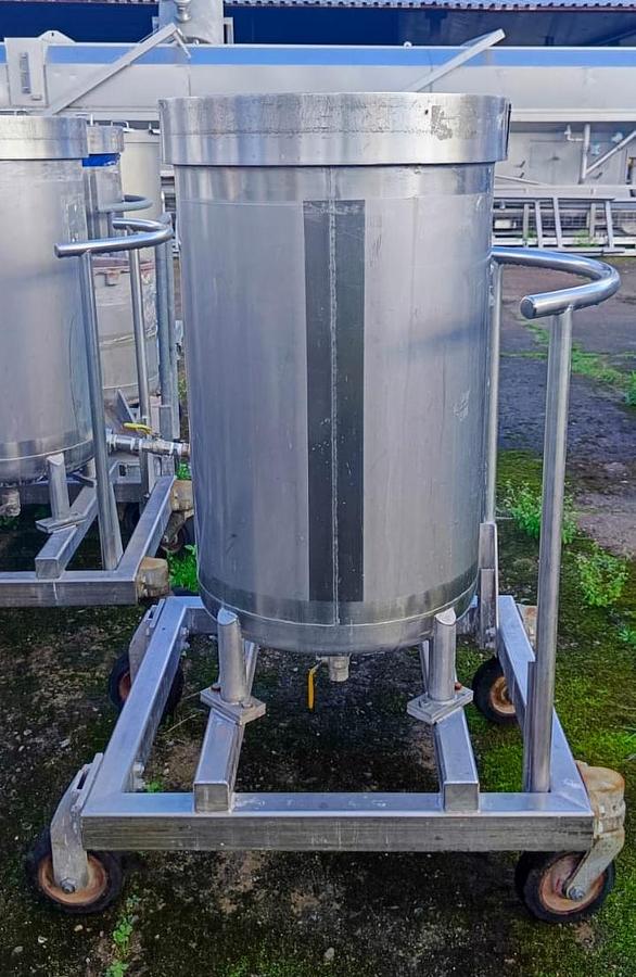 Used Zbiornik nierdzewny 200 l z wózkiem