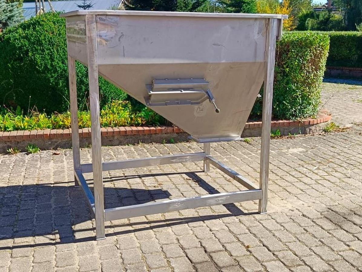 Used Bunkier (zbiornik) nierdzewny - 1500 l