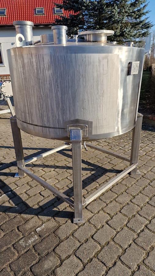 Used Zbiornik RF MAH z płaszczem ściennym do grzania lub chłodzenia.