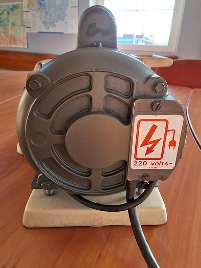 Used Ostrzałka do noży krążkowych URSCHEL CKG