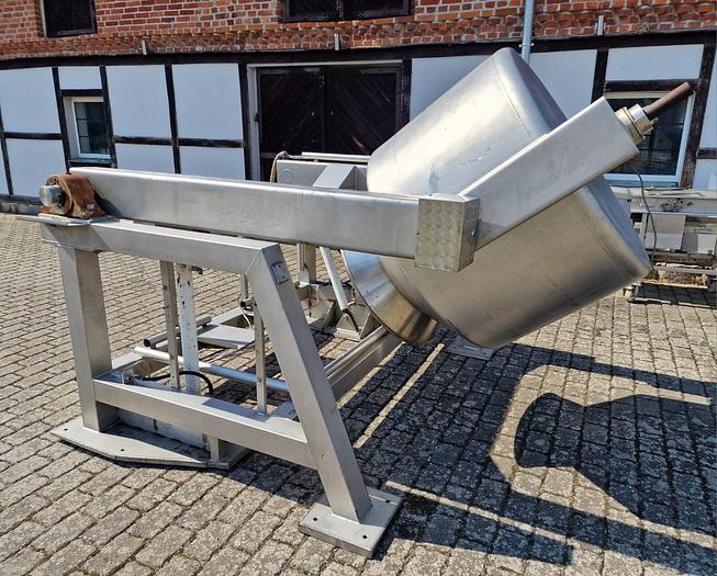 Used Mieszalnik bębnowy z hydraulicznym podnoszeniem i zmiennym kątem położenia bębna