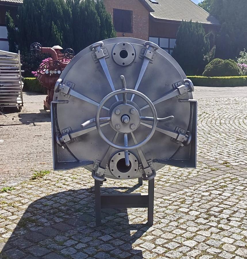 Used Zbiornik ciśnieniowy, nierdzewny, grubościenny z otwieraną pokrywą zamykaną na 8 rygli