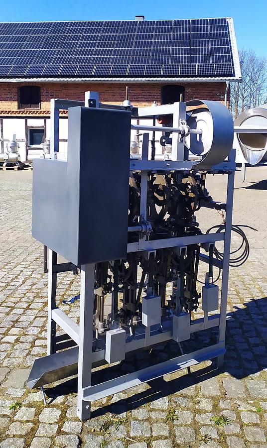 Used Automatyczna obieraczko-wykrawarka jabłek - "PEASE", USA