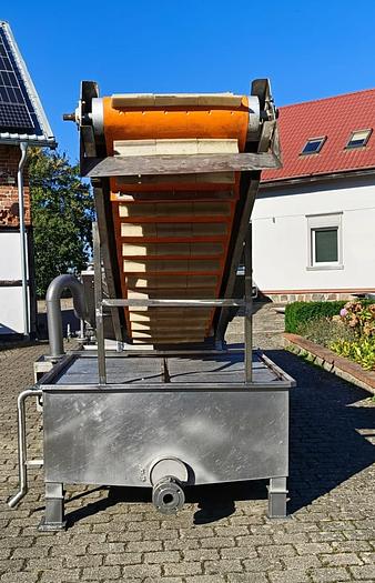 Used Płuczko-odkamieniacz 2-komorowy FEMIA z przenośnikiem odbierającym progowym