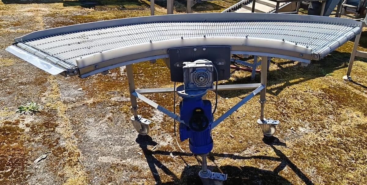 Used Przenośnik (transporter) zakręt 80°, siatkowy - nierdzewny