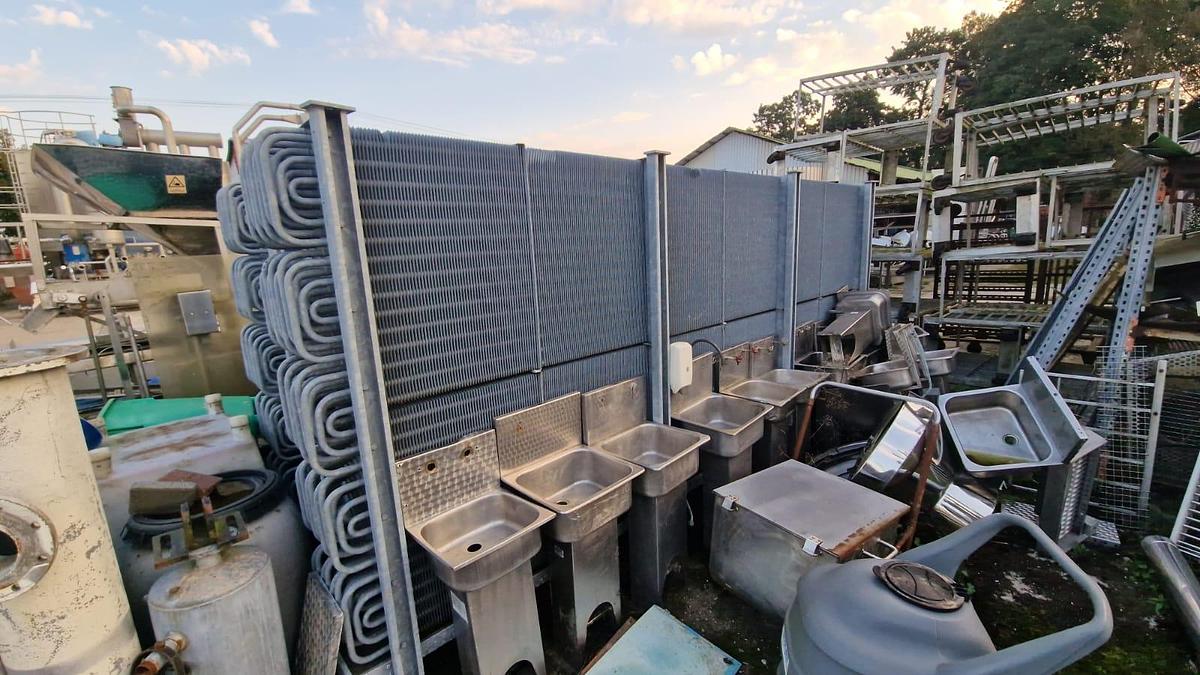 Used Chłodnica stalowa, 3- wentylatorowa "Goedhart"