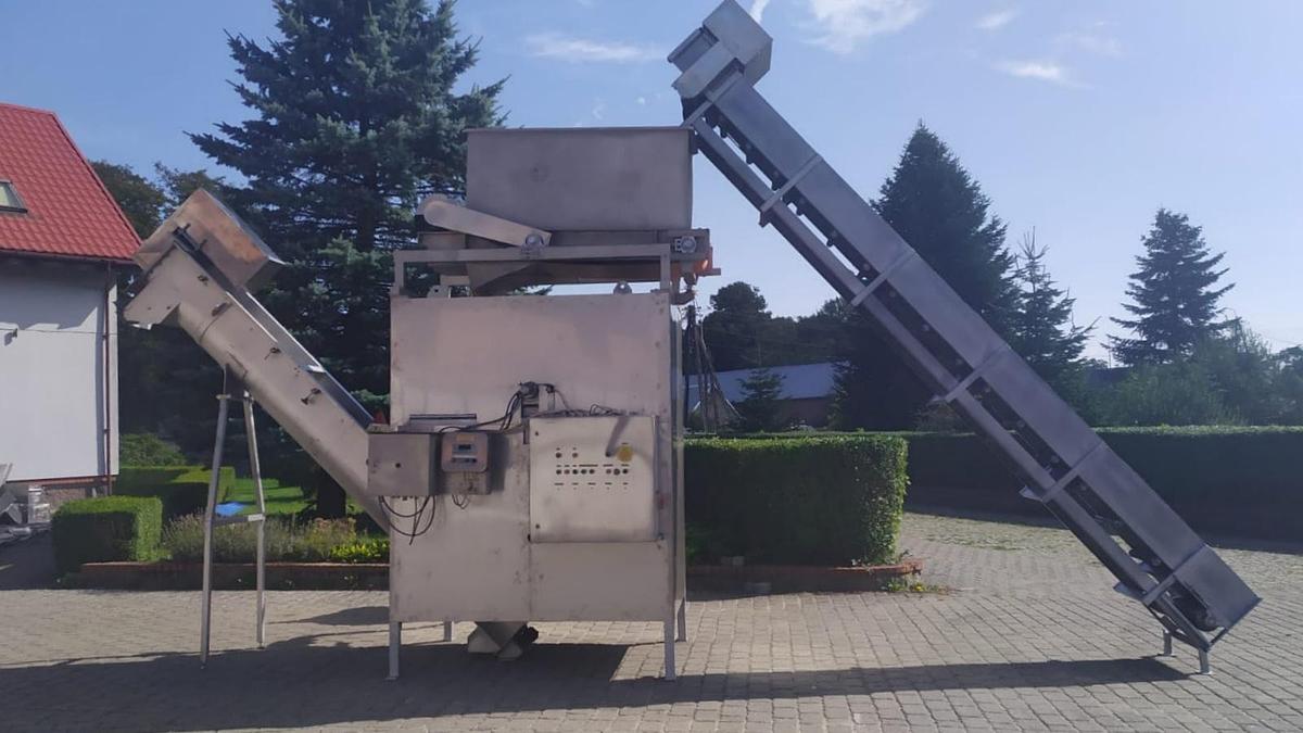 Used Zespół do ciśnieniowego oparzania naskórka warzyw okopowych – KOMEN KUIN