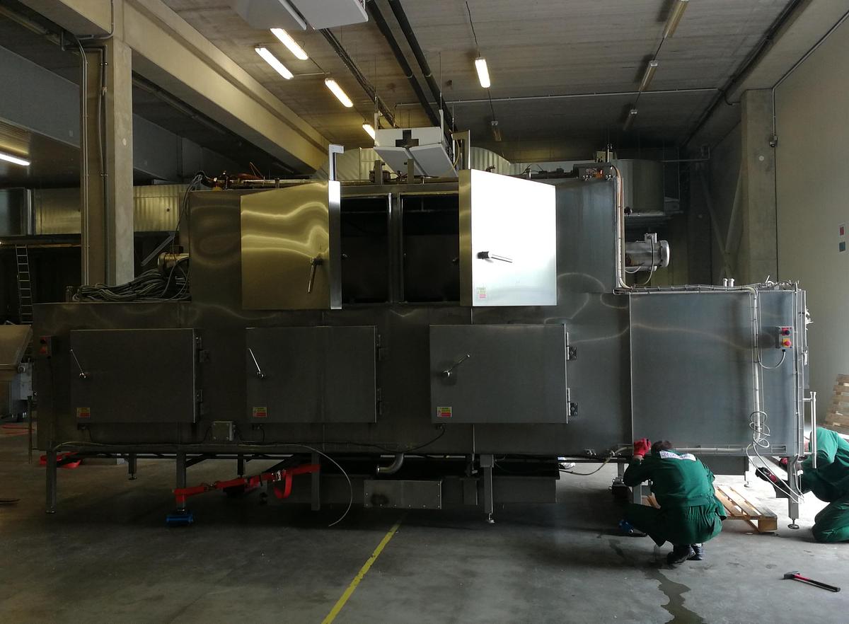 Used Linia do parzenia i zapiekania produktów mięsnych, mięsno-warzywnych, piekarniczych (pizza, zapiekanki), producent JBT