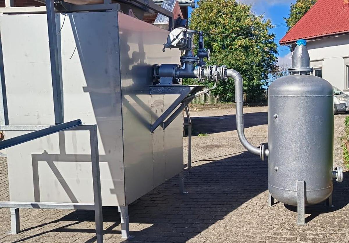 Used Zespół do ciśnieniowego oparzania naskórka warzyw okopowych – KOMEN KUIN