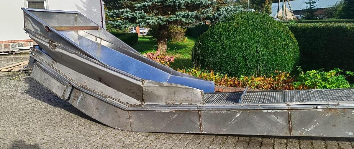 Used Przenośnik (transporter) siatkowy - zabierakowy - nierdzewny