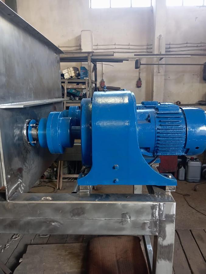 Used Mieszalnik strunowy RIETZ do ciężkich proszków i gęstych mas