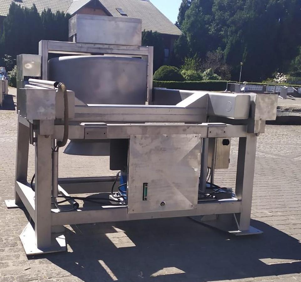 Used Mieszalnik bębnowy z hydraulicznym podnoszeniem i zmiennym kątem położenia bębna