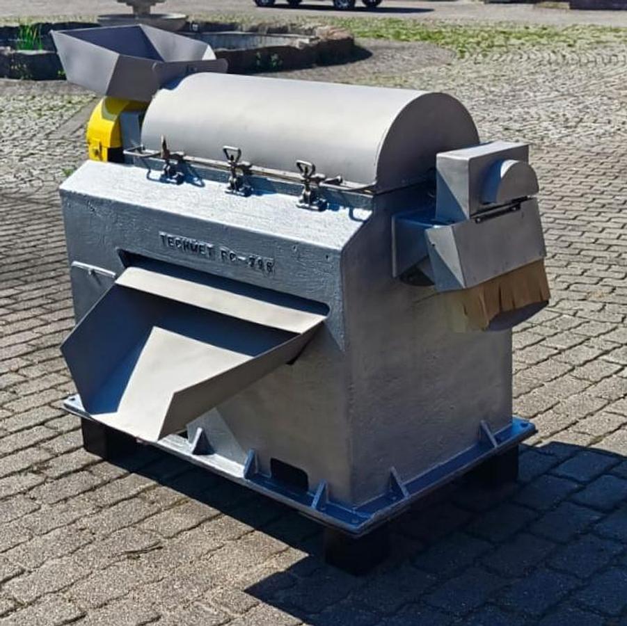 Used Przecieraczka 1-stopniowa do przecierania owoców