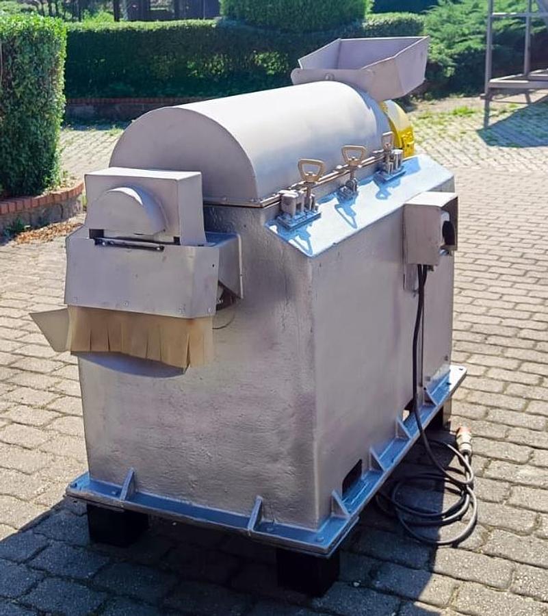 Used Przecieraczka 1-stopniowa do przecierania owoców