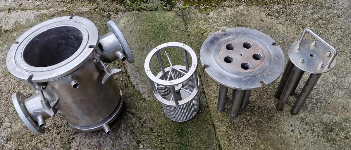 Used Przemysłowe filtry magnetyczne, przepływowe, nierdzewne