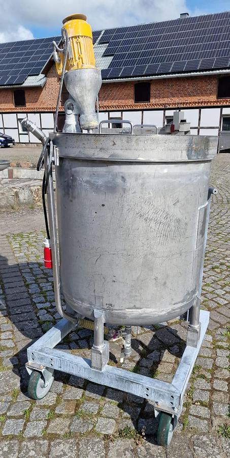 Used Zbiornik nierdzewny 470 l z mieszadłem i wózkiem