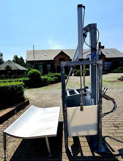 Used Klatka ubojowa dla trzody chlewnej z tapczanem