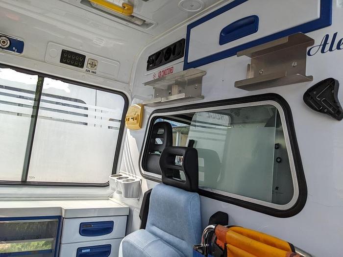 Used I Giovanniti Ambulanza usata  Fiat Ducato