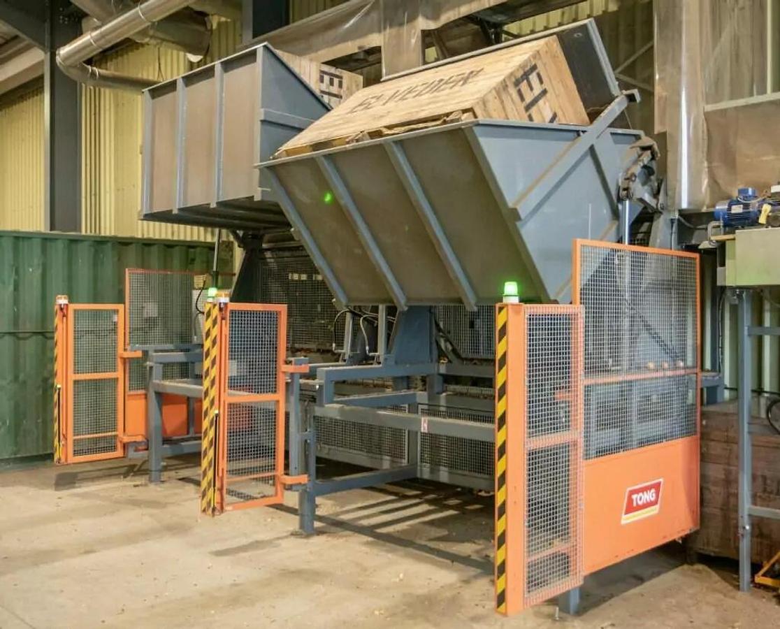 150° Box Dumper
