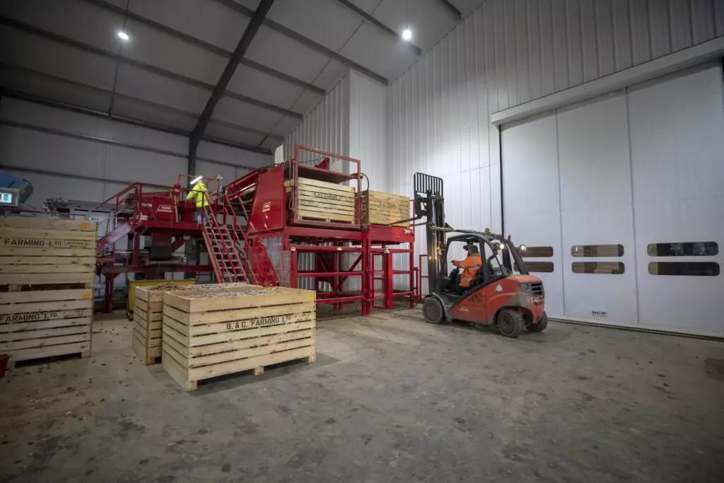 Side Eject Box Dumper