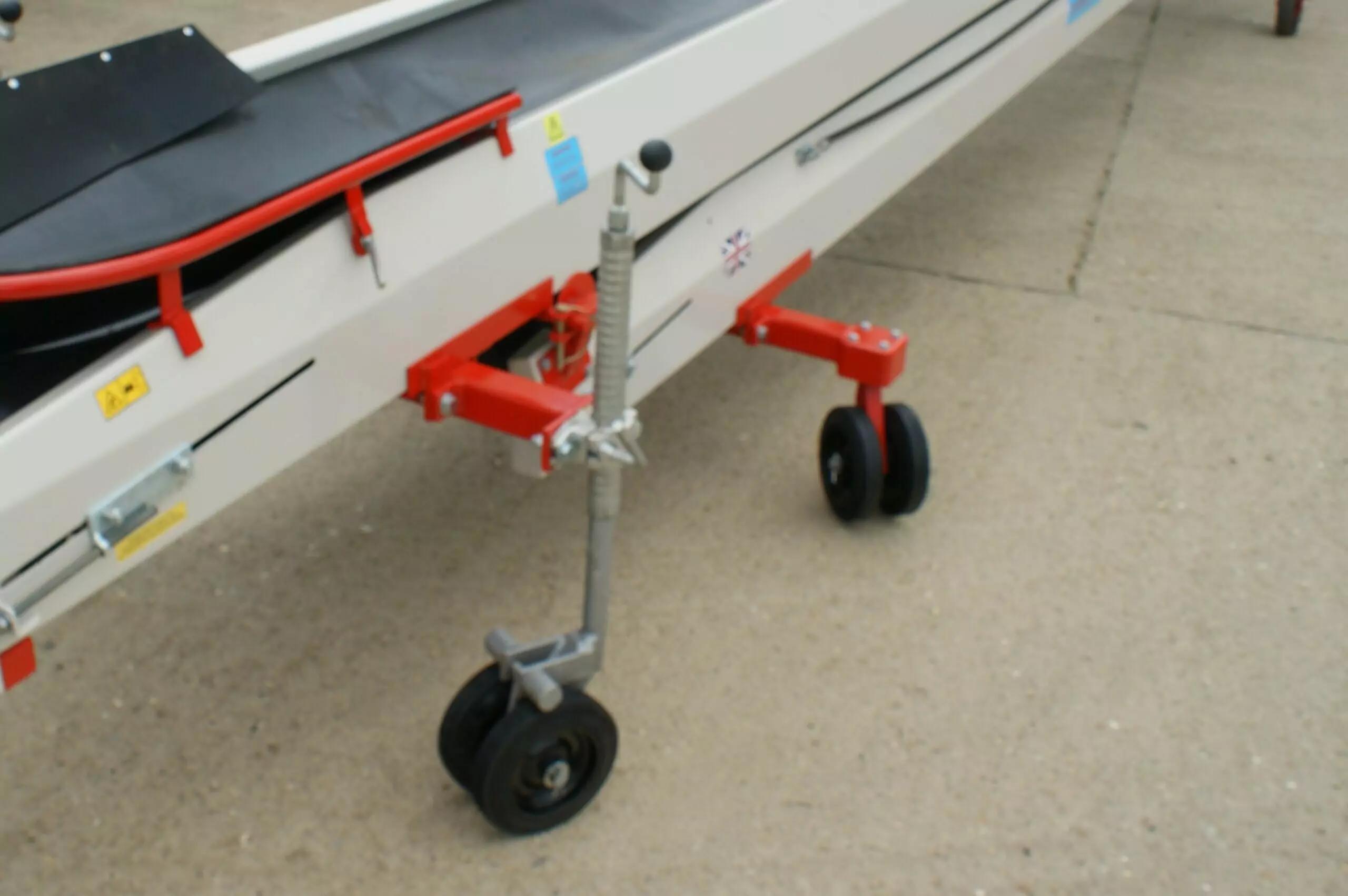 Tong Swift Lift Interstore Mobile Conveyors