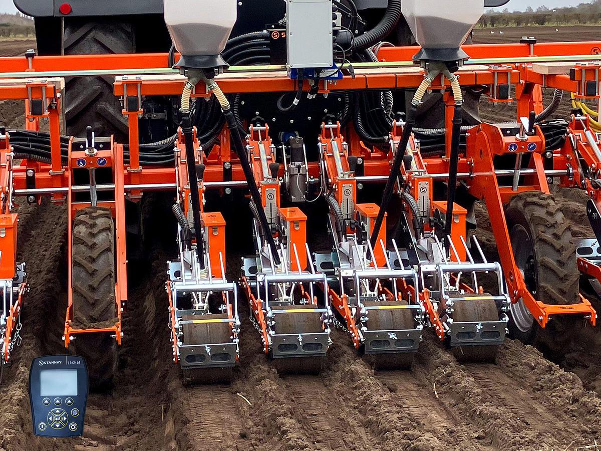Products - Jackal Hydraulic Drive Precision Farming Solutions