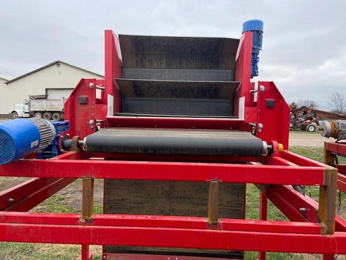 Used Tong Vertical Box Filler