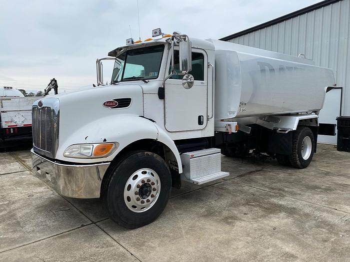 2005 Peterbilt 335