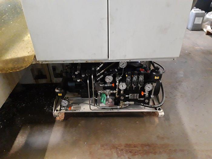 Utilisé Fraiseuse CN banc fixe Marque CME type FS-5