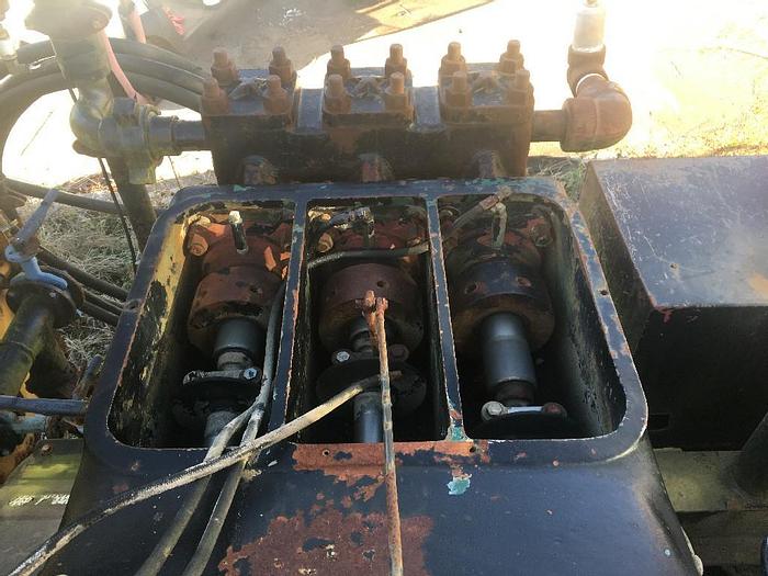 Used 2005 Mack CV713