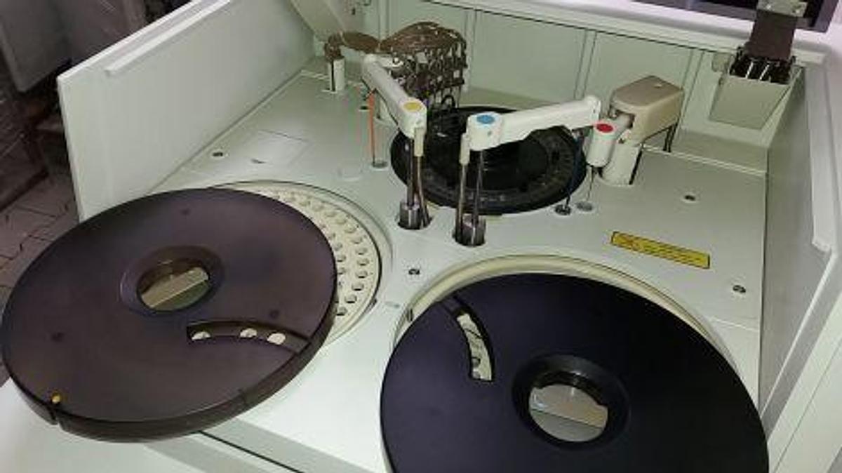 Used HITACHI 704