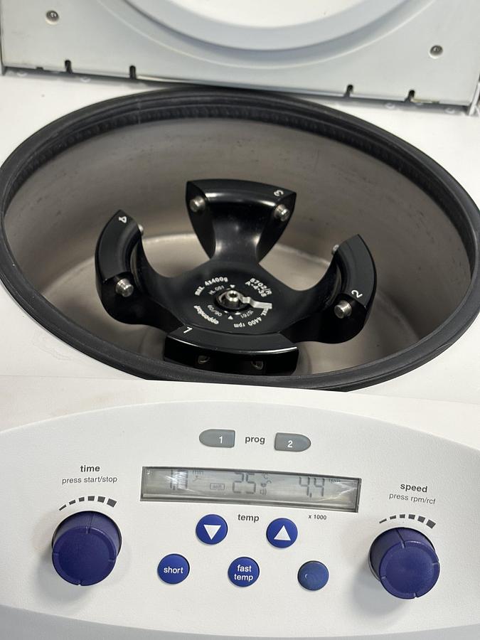 Used Eppendorf 5702R