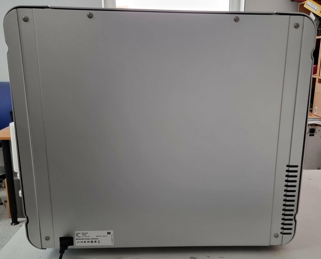 Used Qiagen QIAcube
