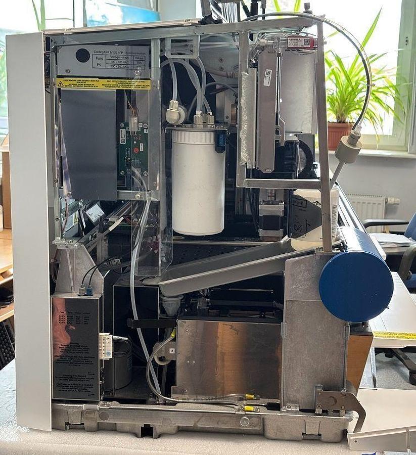 Used ROCHE Integra 400 Plus