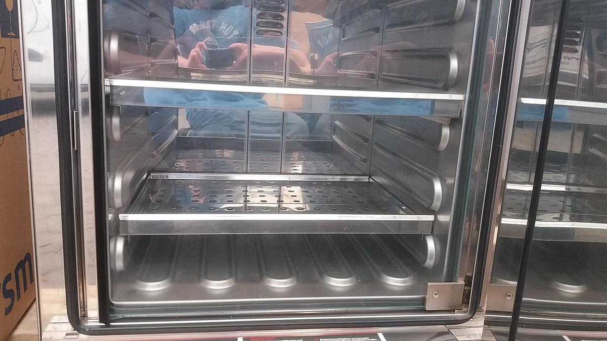 Used MEMMERT BE 400