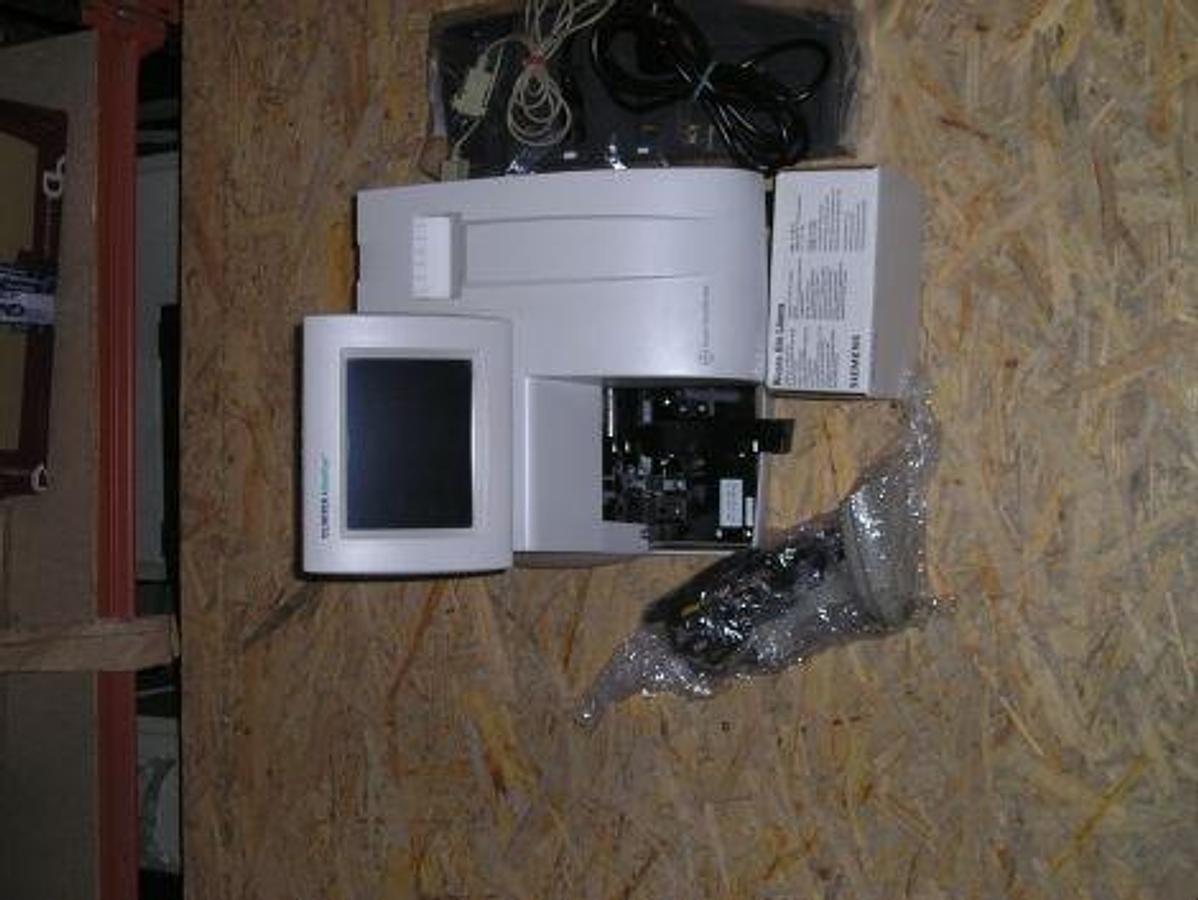 Used BAYER clinitek advantus
