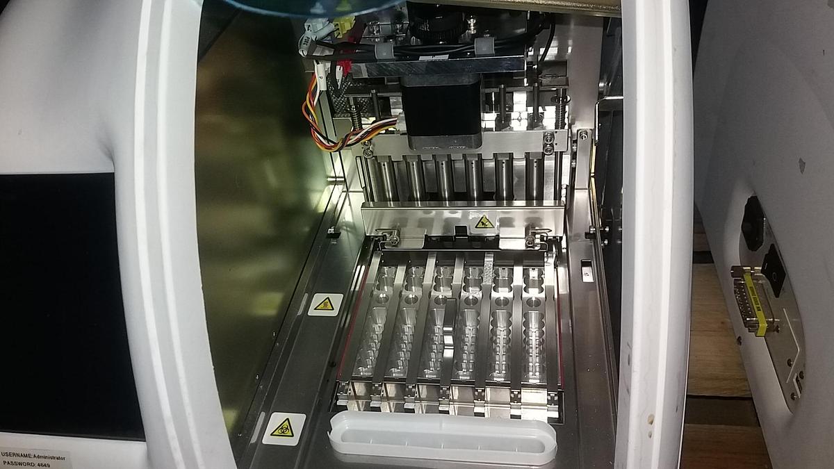 Used PATHFAST COMPACT IMMUNO-ANALYZER LSI MEDIENCE CORPORPORATION