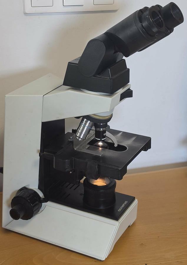 Used Microscope Olympus CX40
