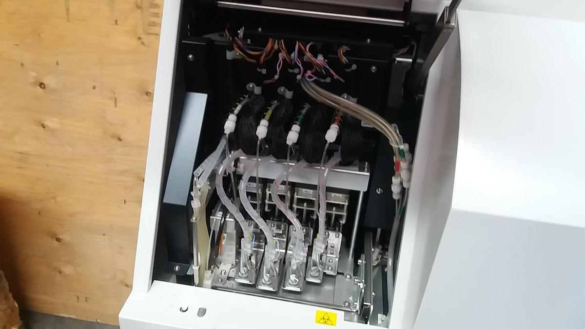 Used AIA TOSOH 2000 