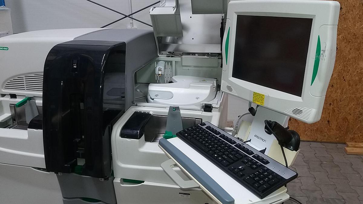 Used BIOPLEX 2200