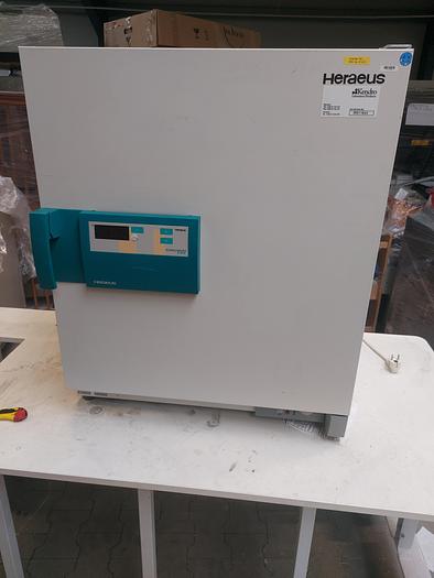 Used HERAEUS