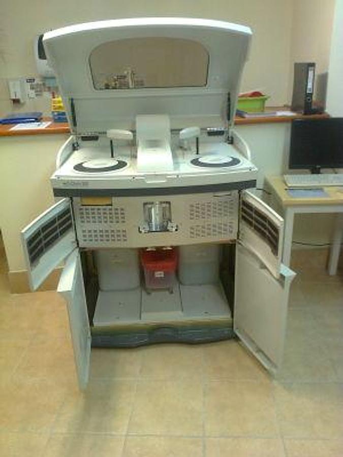 Used MINDRAY D-Chem 300