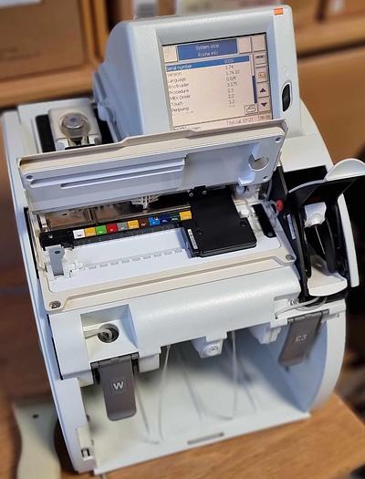 Used Roche Cobas b221