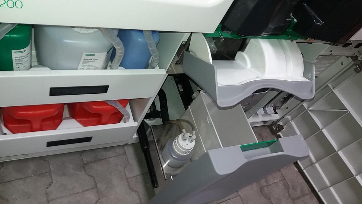 Used BIOPLEX 2200