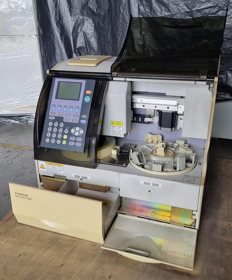 Used Dri-chem 7000i Sn999J203
