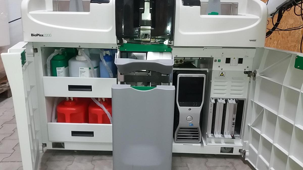 Used BIOPLEX 2200