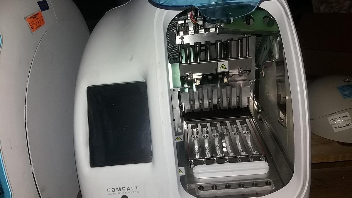 Used PATHFAST COMPACT IMMUNO-ANALYZER LSI MEDIENCE CORPORPORATION