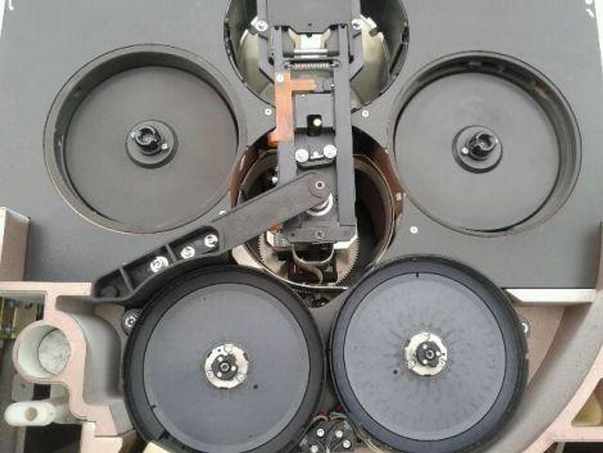 Used DADE BEHRING BCS